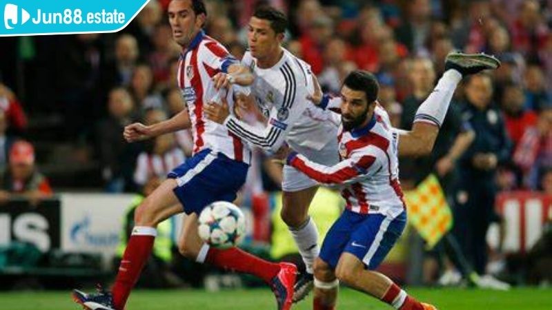 Đánh giá vị trí CF tại Jun88 là gì?